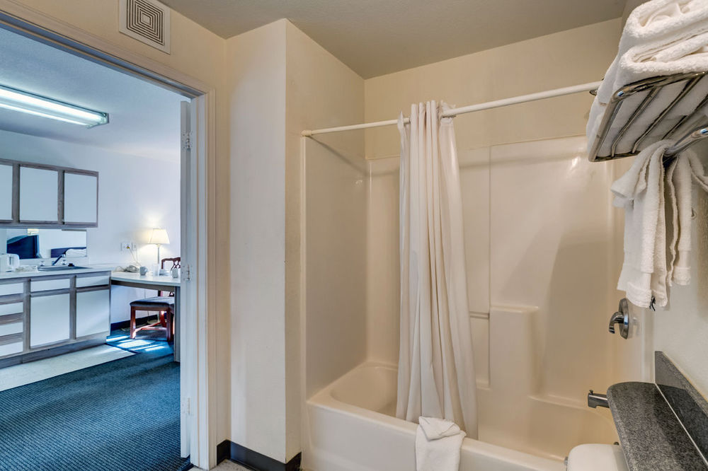 Intown Suites Extended Stay Select Denver - Aurora South Номер фото